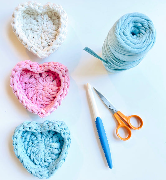 3 crochet hearts, recycled tshirt yarn, scissors and a crochet hook